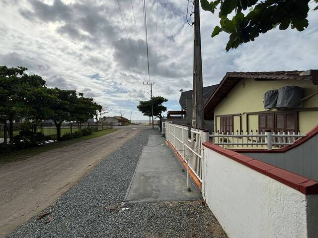 Venda em Salinas - Balneário Barra do Sul