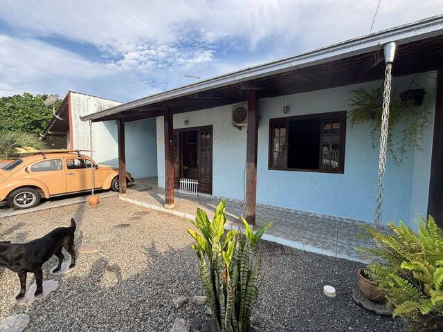 #3018 - Casa para Venda em Balneário Barra do Sul - SC - 1