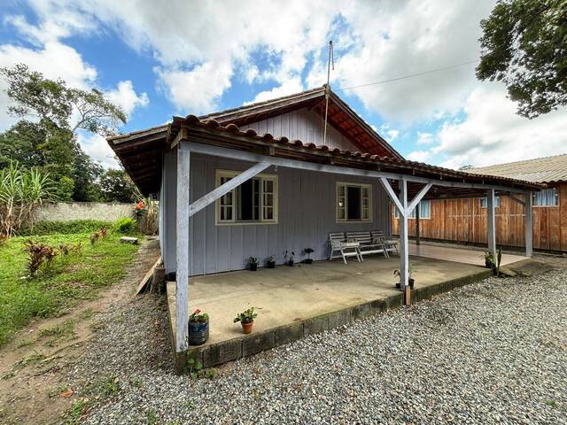Venda em Pinheiros - Balneário Barra do Sul