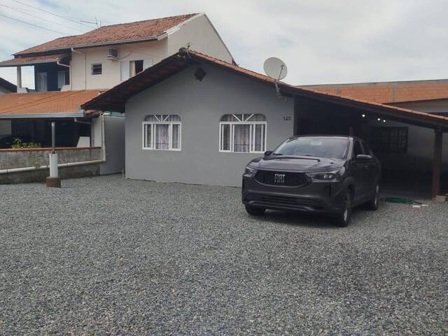 Venda em Salinas - Balneário Barra do Sul