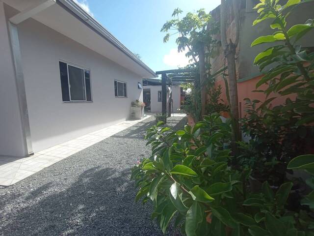 Casa para Venda em Balneário Barra do Sul - 5