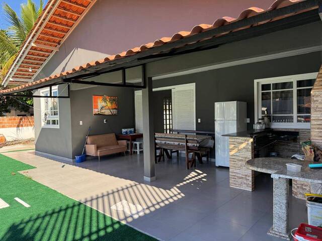 #2748 - Casa para Venda em Balneário Barra do Sul - SC